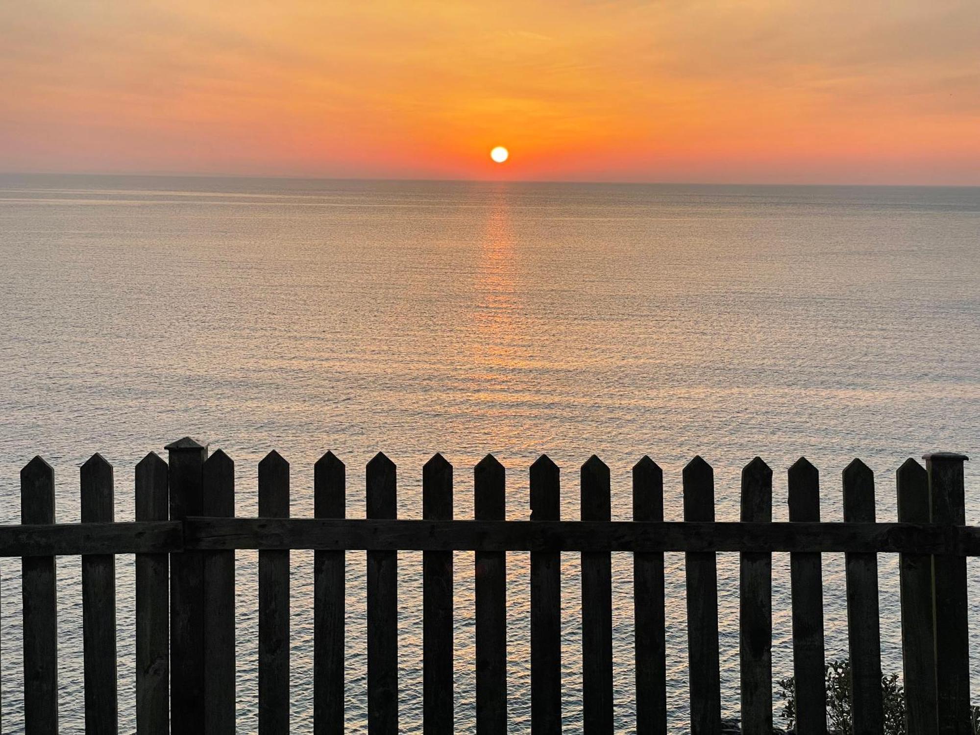 Rocklea Seaside Cottage Newcastle  Dış mekan fotoğraf